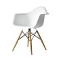 Torre A - Poltrona stile scandinavo in Polipropilene e gambe in legno casa bar albergo